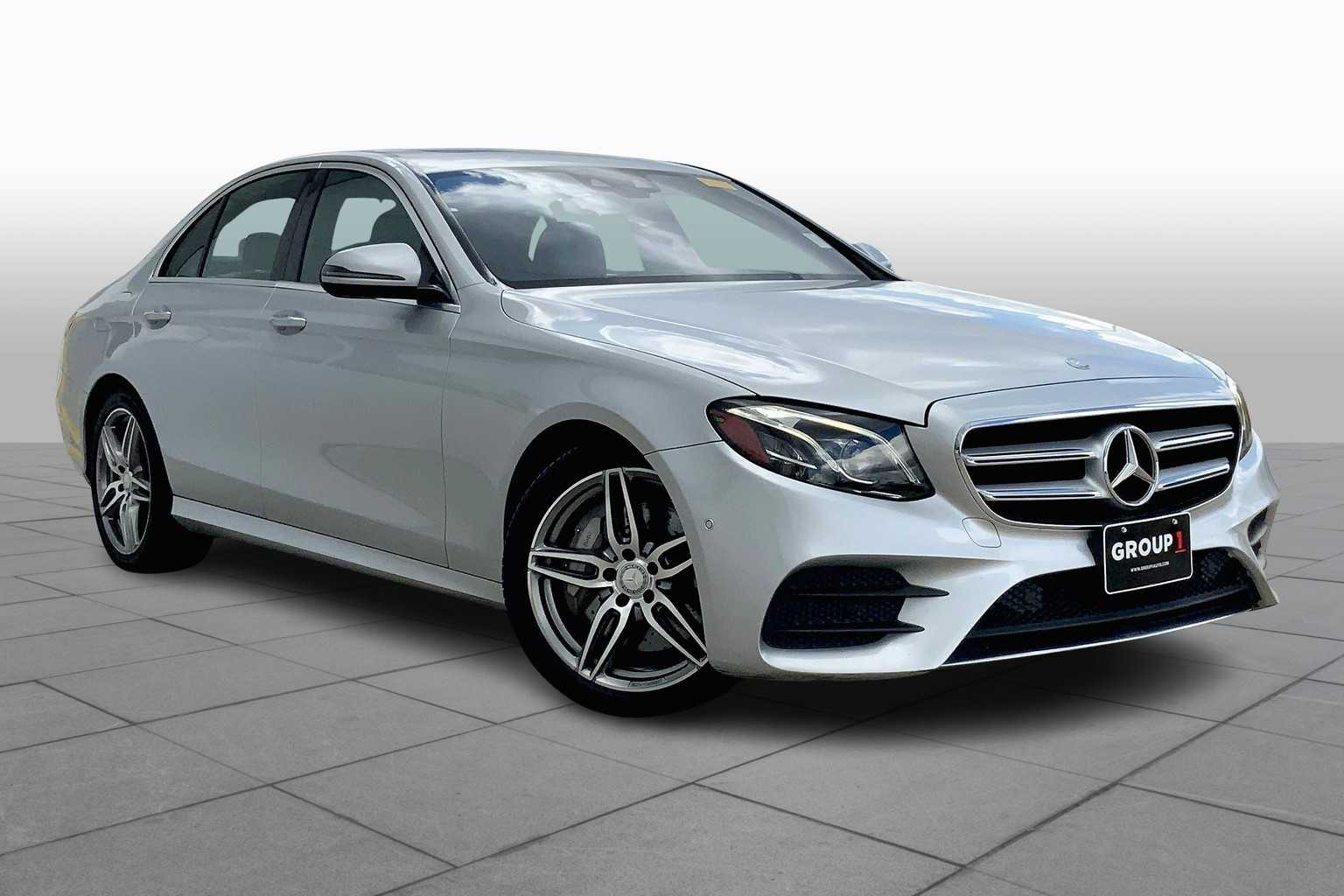 2017 Mercedes Benz E 300 Sport photo 2