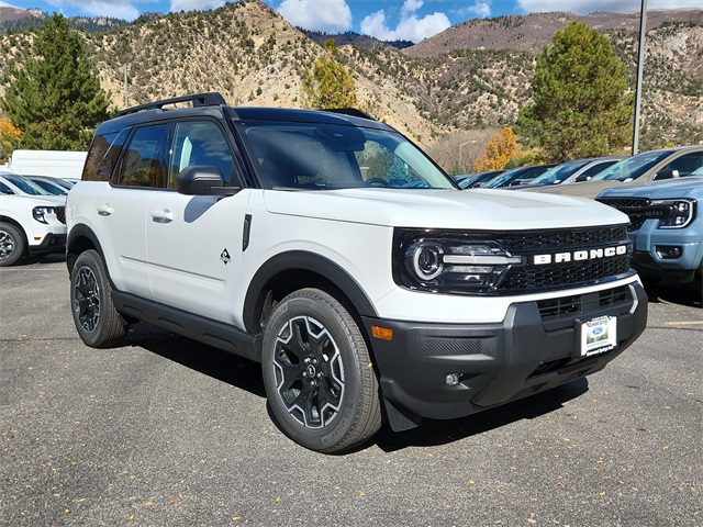 2025 Ford Bronco Sport Outer Banks's photo