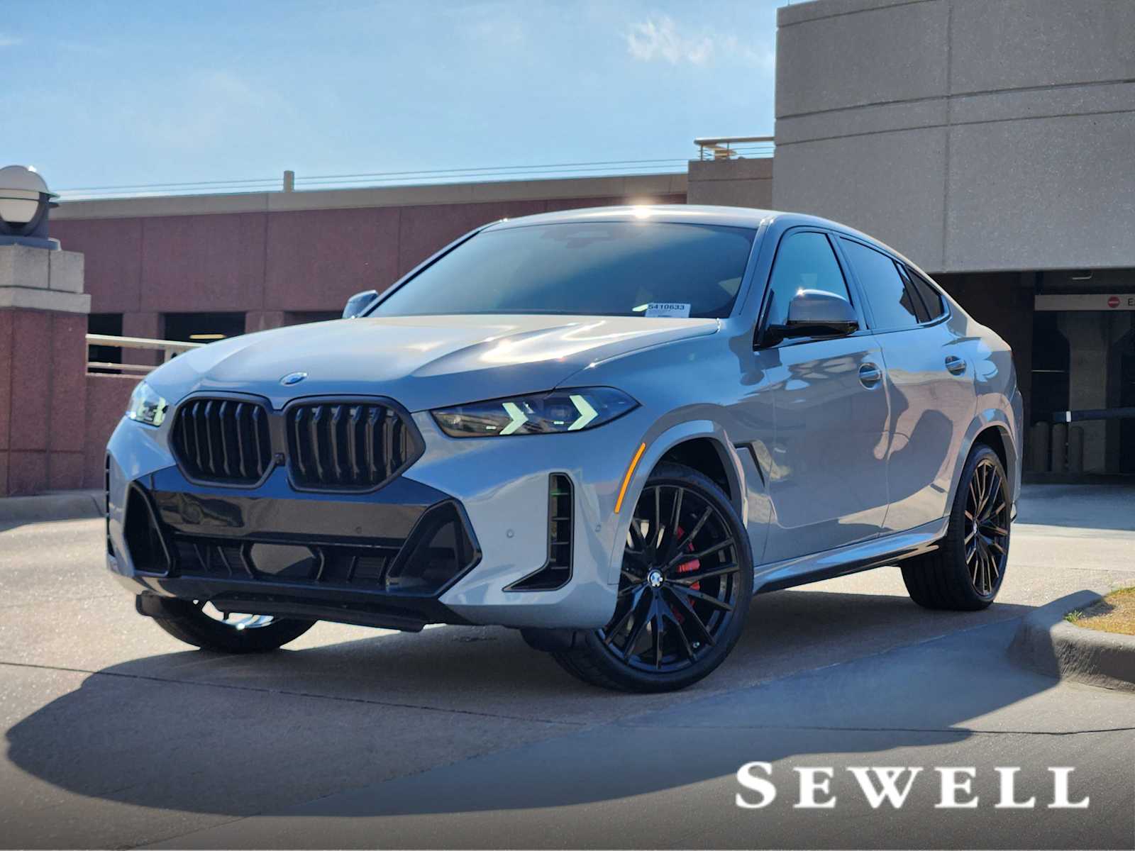 2026 BMW X6 40i's photo