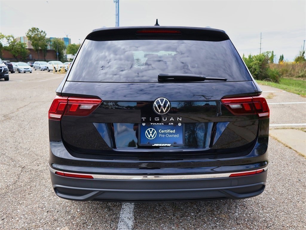 2022 Volkswagen Tiguan S photo 3