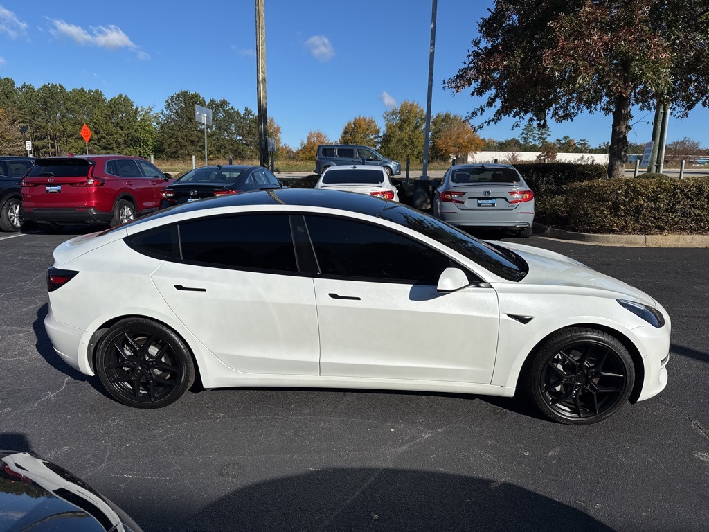 2021 Tesla Model 3 Standard Range Plus photo 2