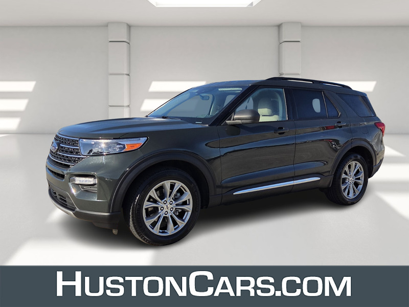2024 Ford Explorer XLT's photo