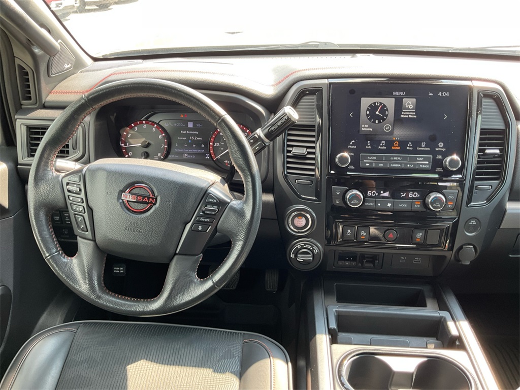 2023 Nissan Titan PRO-4X photo 17