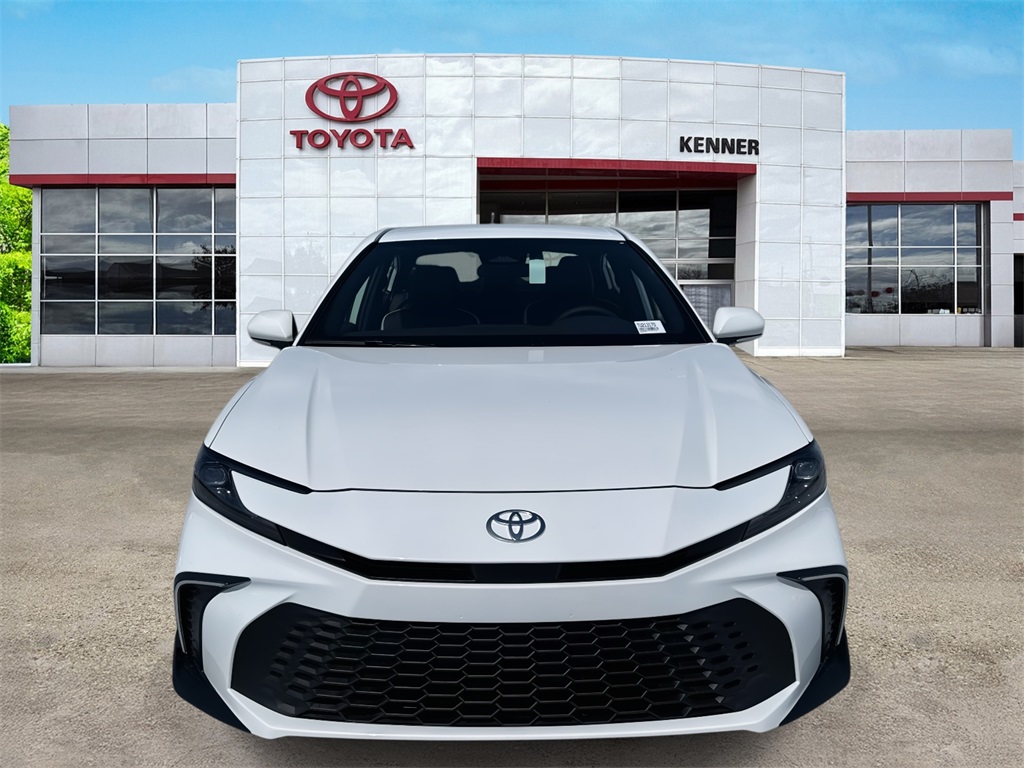 2026 Toyota Camry SE photo 2
