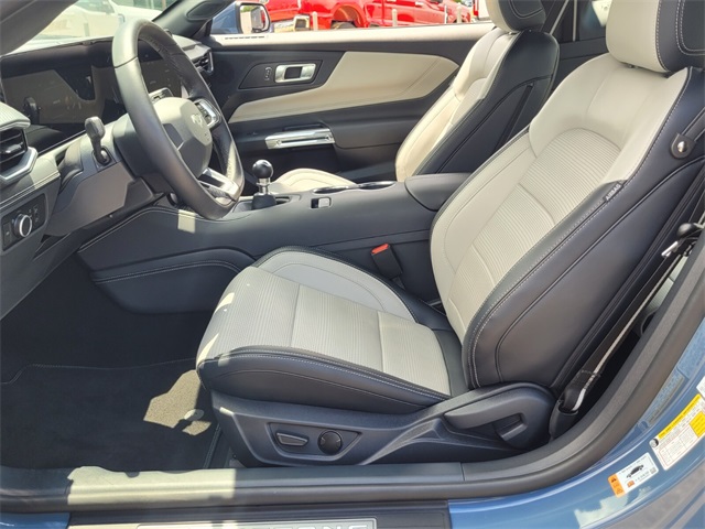 2024 Ford Mustang GT Premium photo 12
