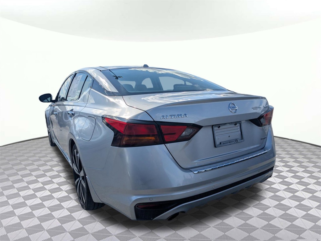 2019 Nissan Altima Platinum photo 4