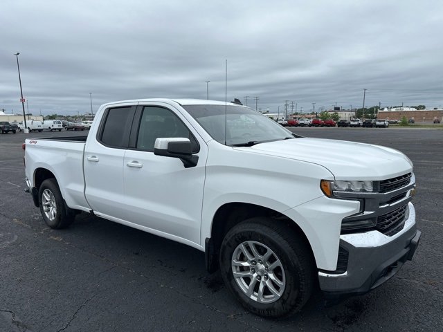 2019 Chevrolet Silverado 1500 LT photo 3