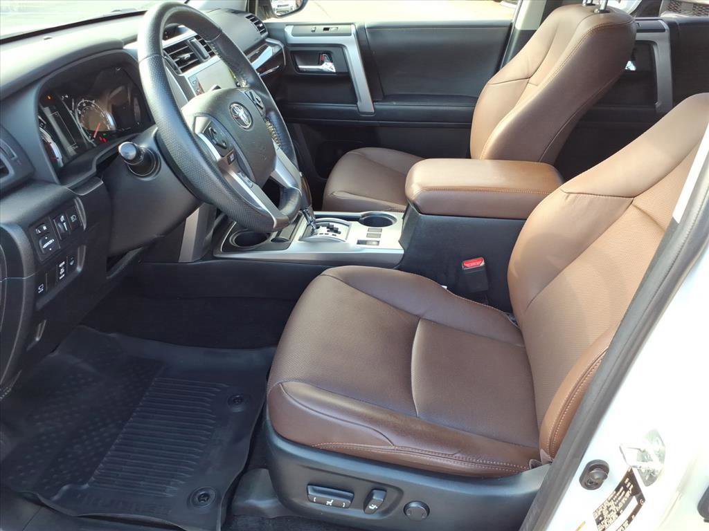 2022 Toyota 4Runner Limited 4WD photo 2