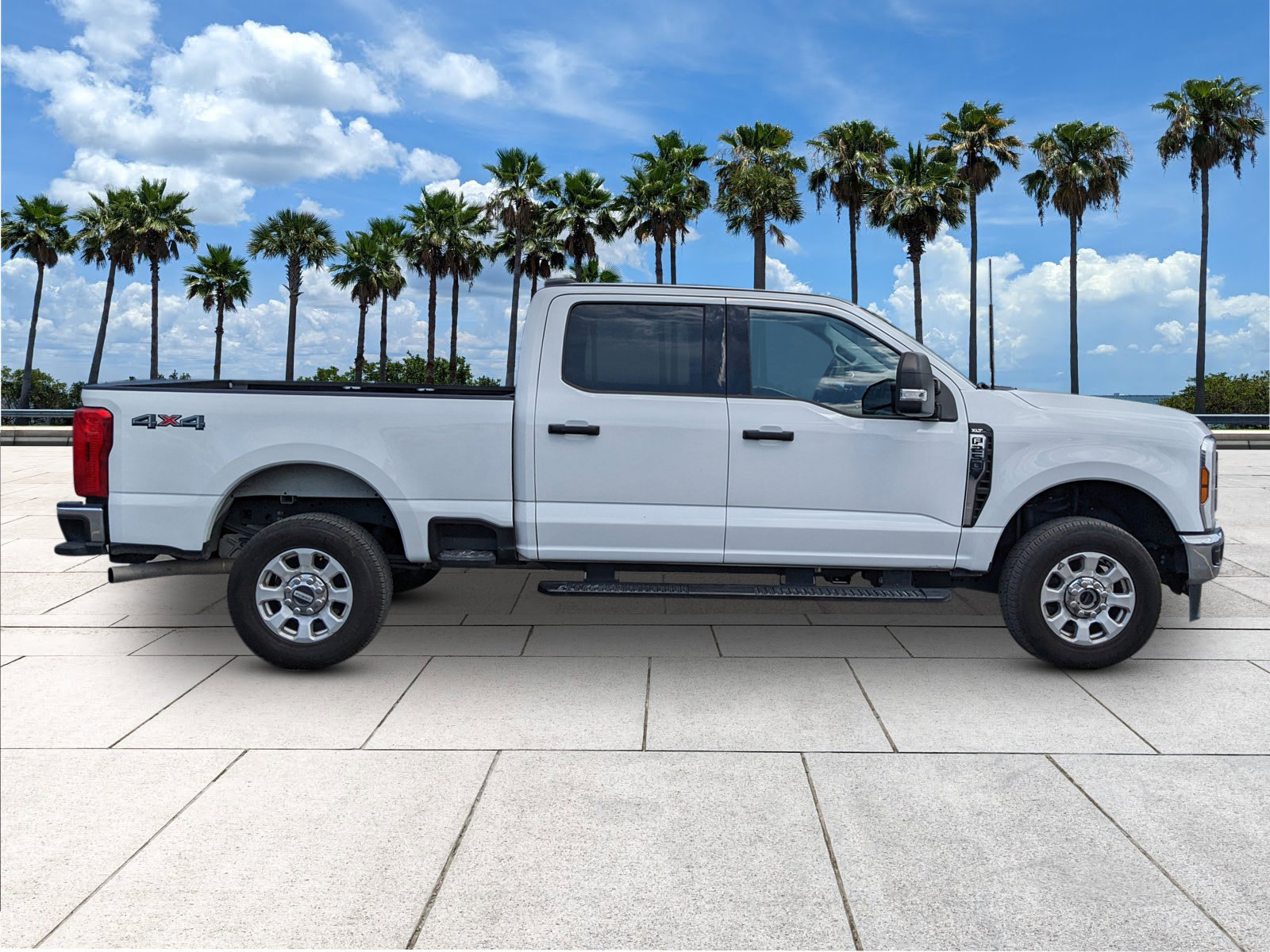 2024 Ford F-250 XLT photo 11