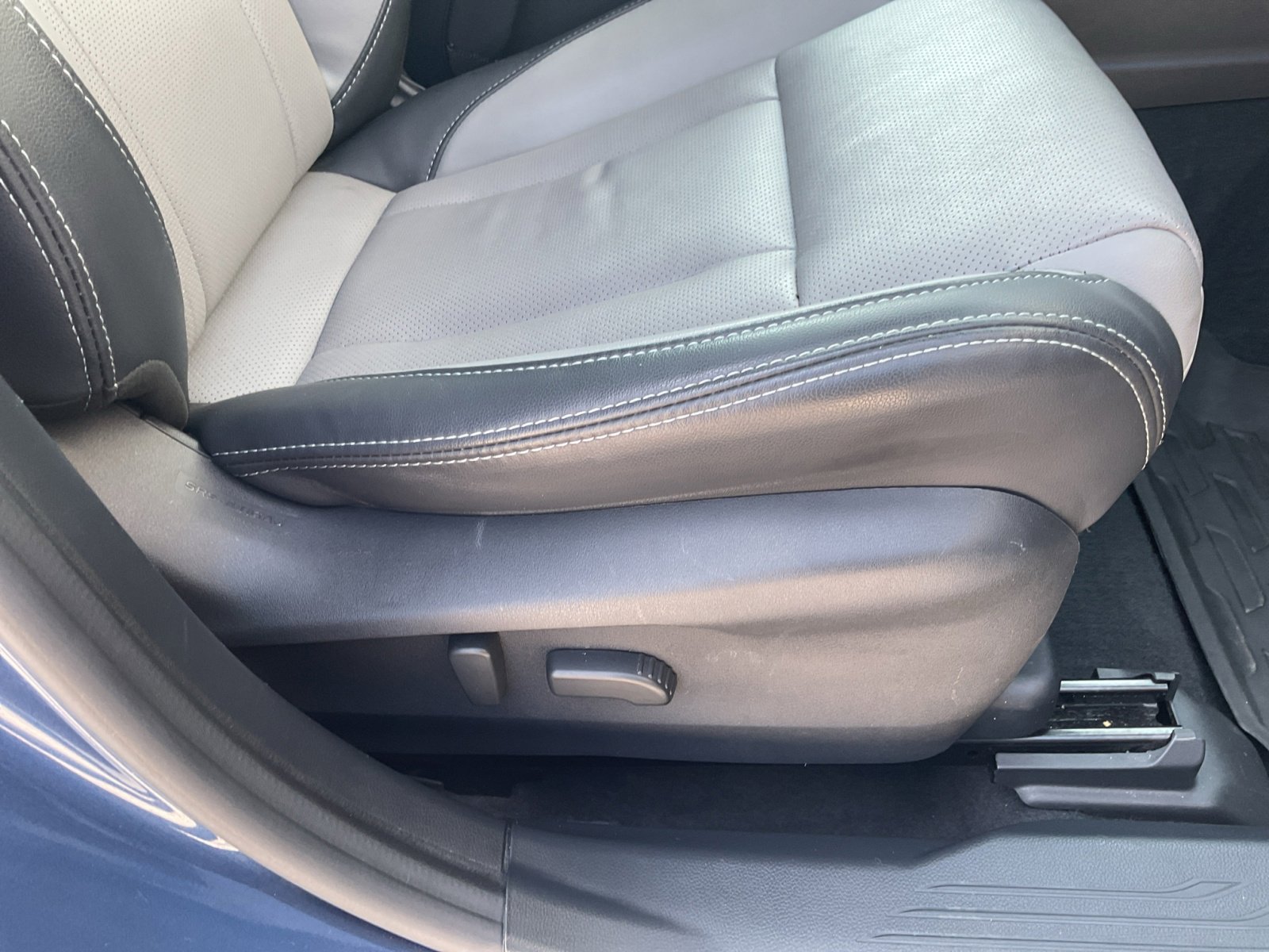 2020 Subaru Outback Limited photo 28