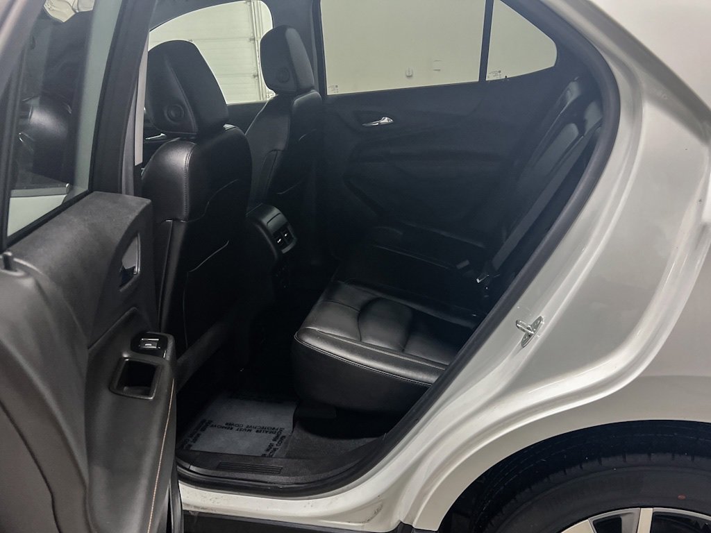 2022 Chevrolet Equinox Premier photo 11