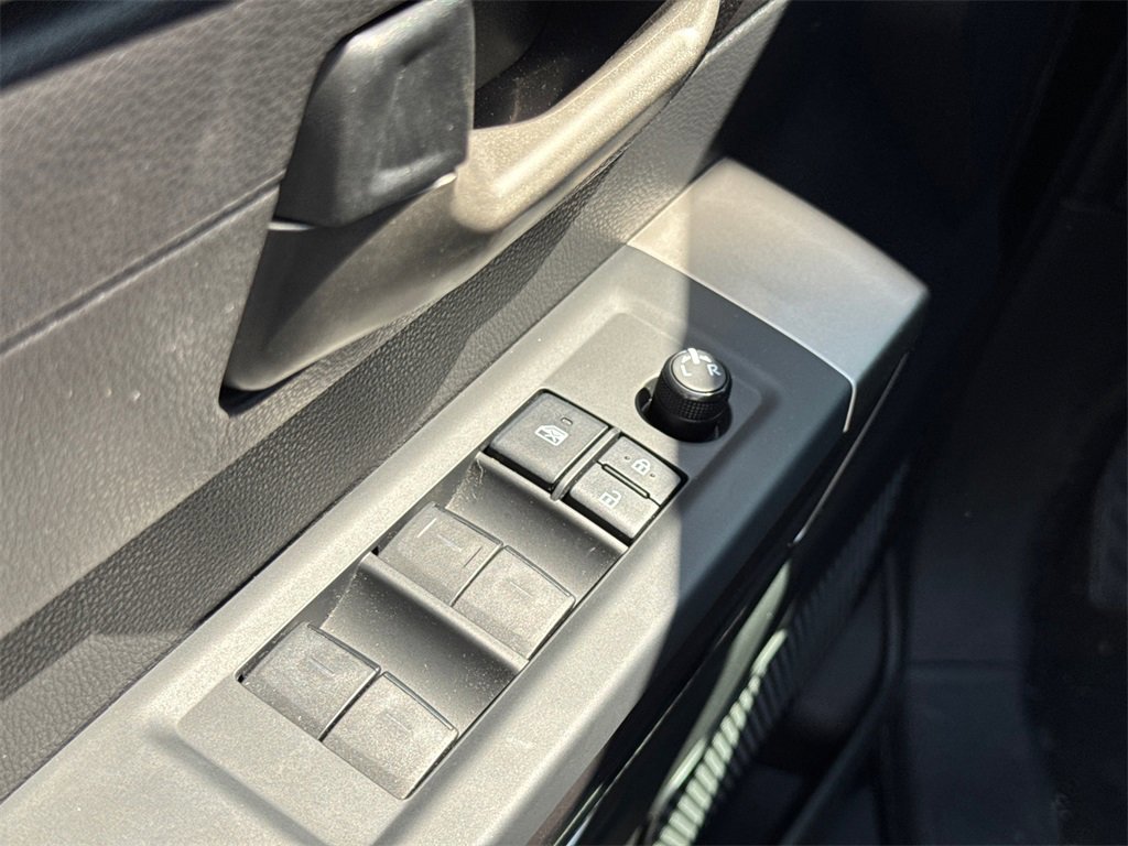2022 Toyota Tundra SR5 photo 8