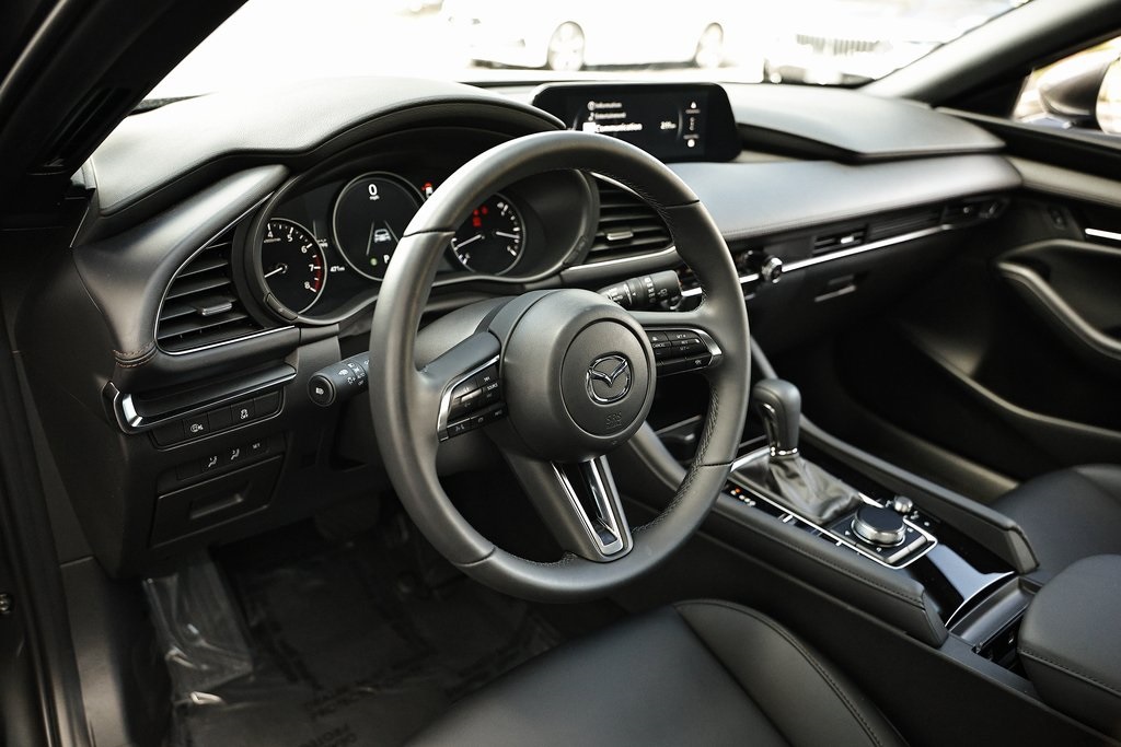 2025 Mazda Mazda3 2.5 s Preferred Hatchback photo 16