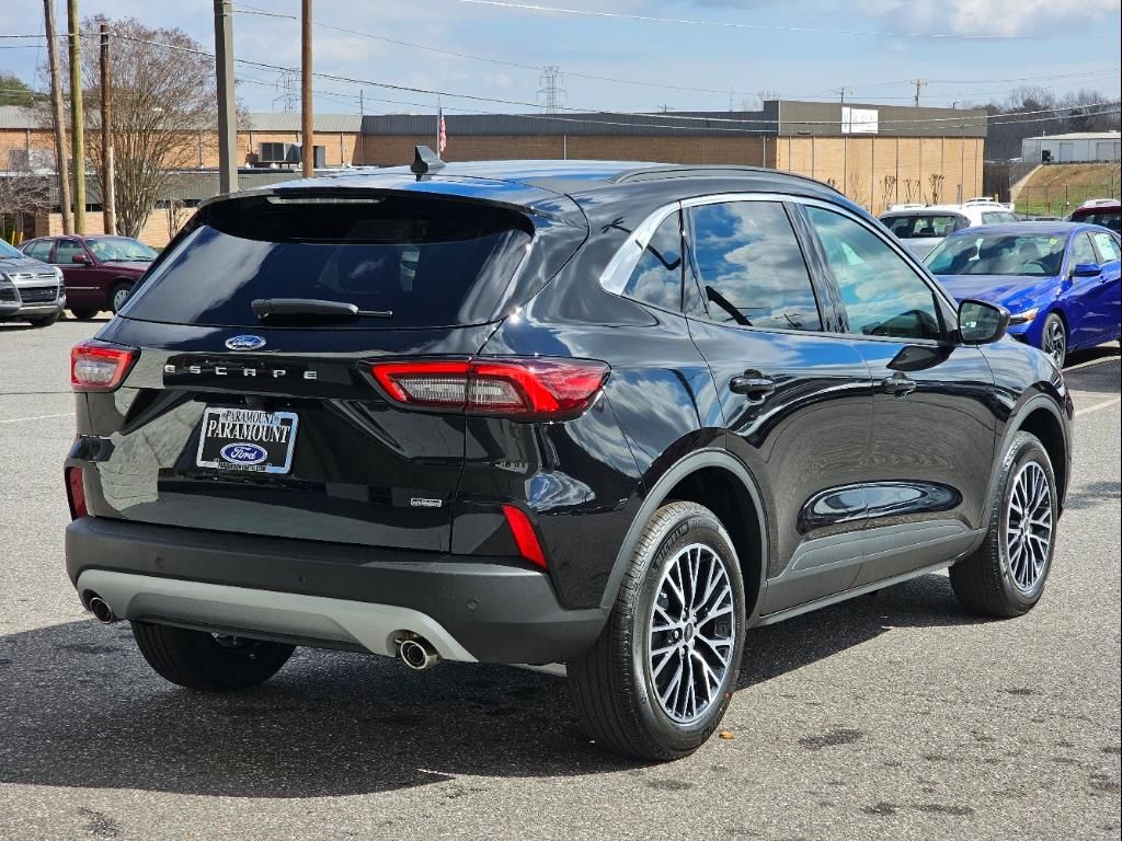 2024 Ford Escape Plug-In Hybrid photo 6