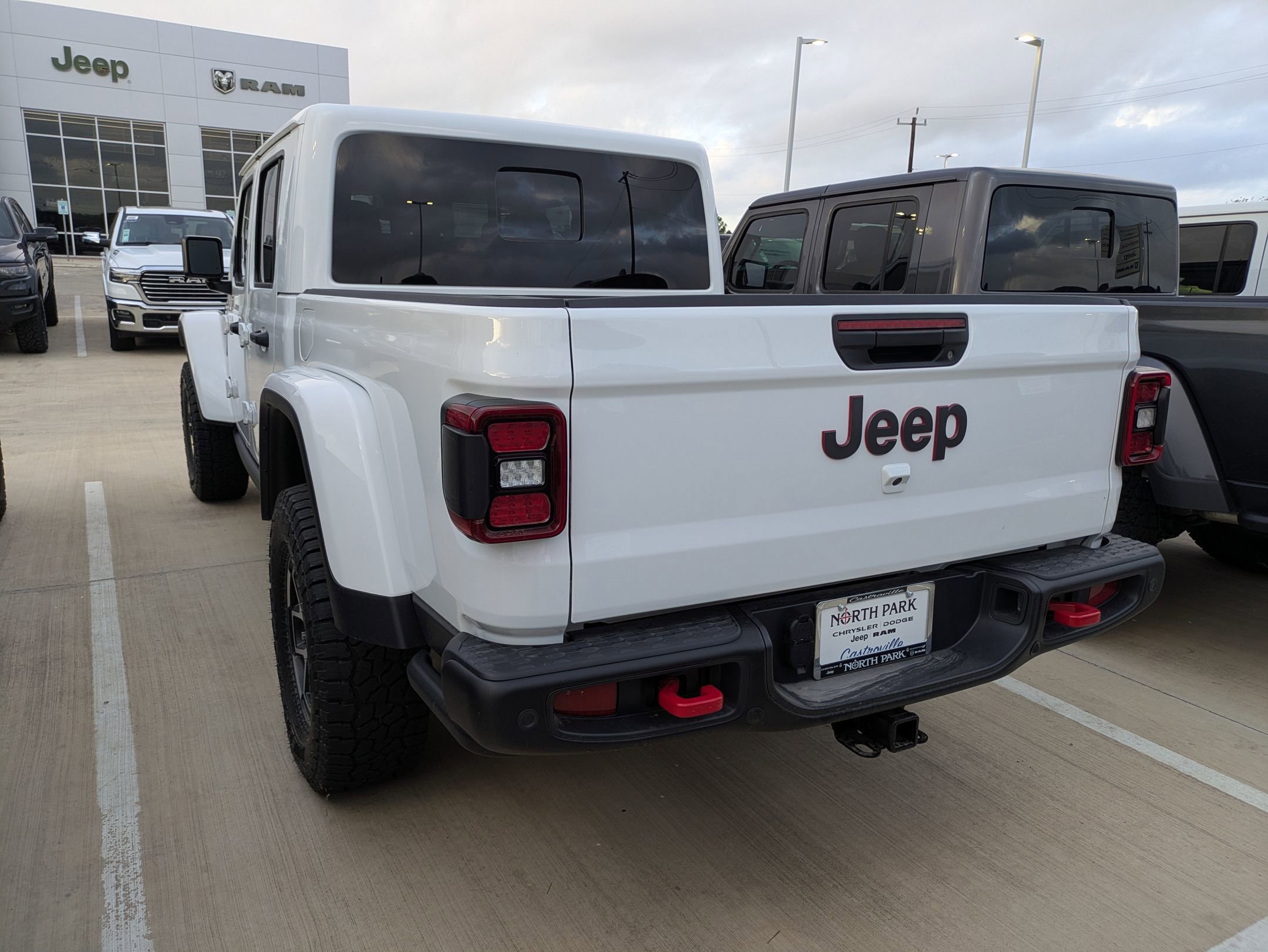 2025 Jeep Gladiator Rubicon photo 3