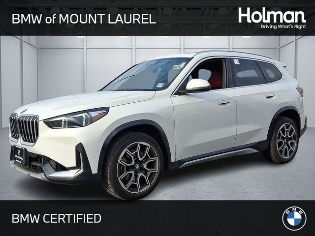 2025 BMW X1 28i's photo