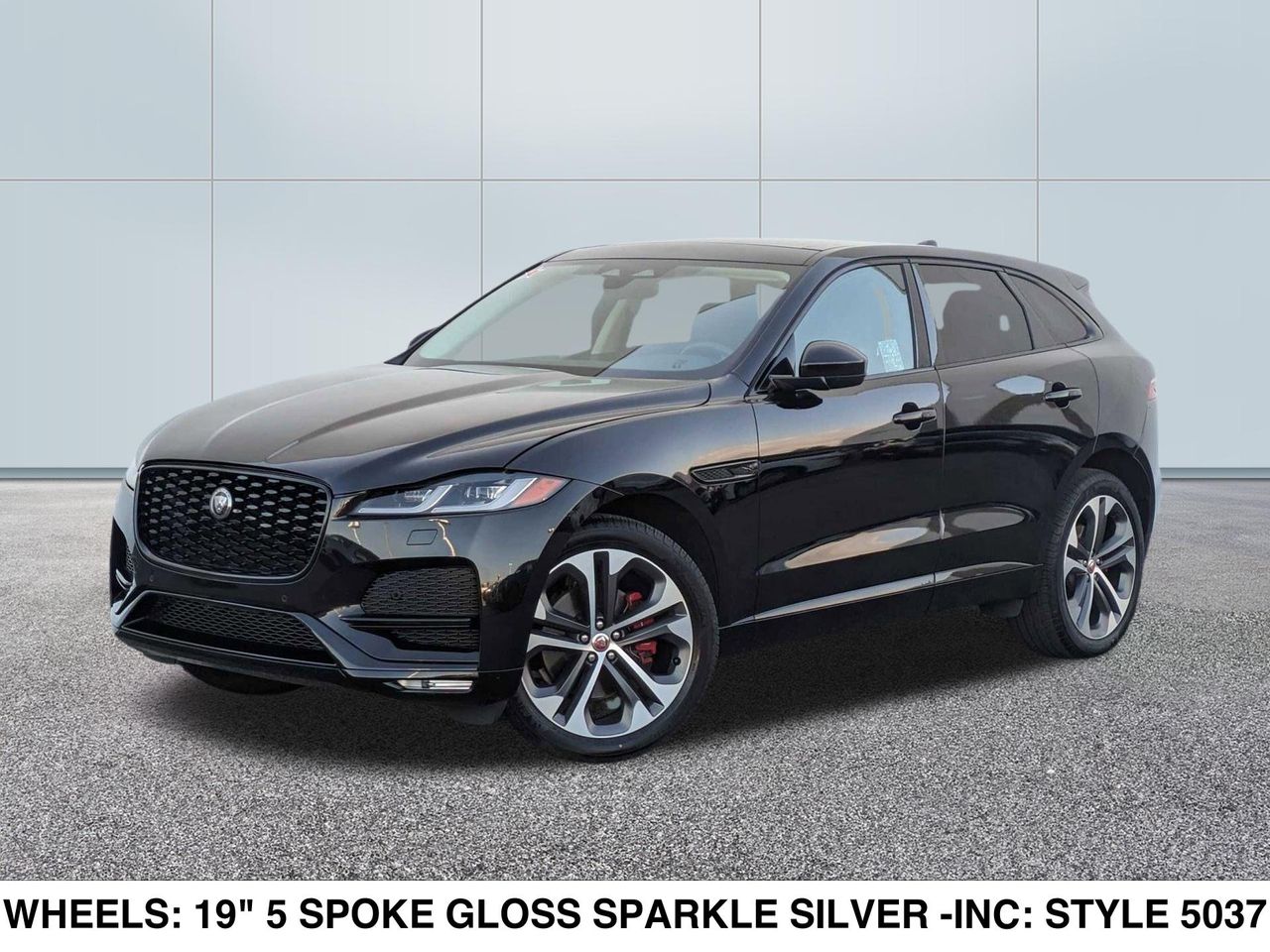 2023 Jaguar F-PACE S's photo