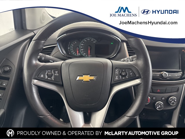 2021 Chevrolet Trax LT photo 18