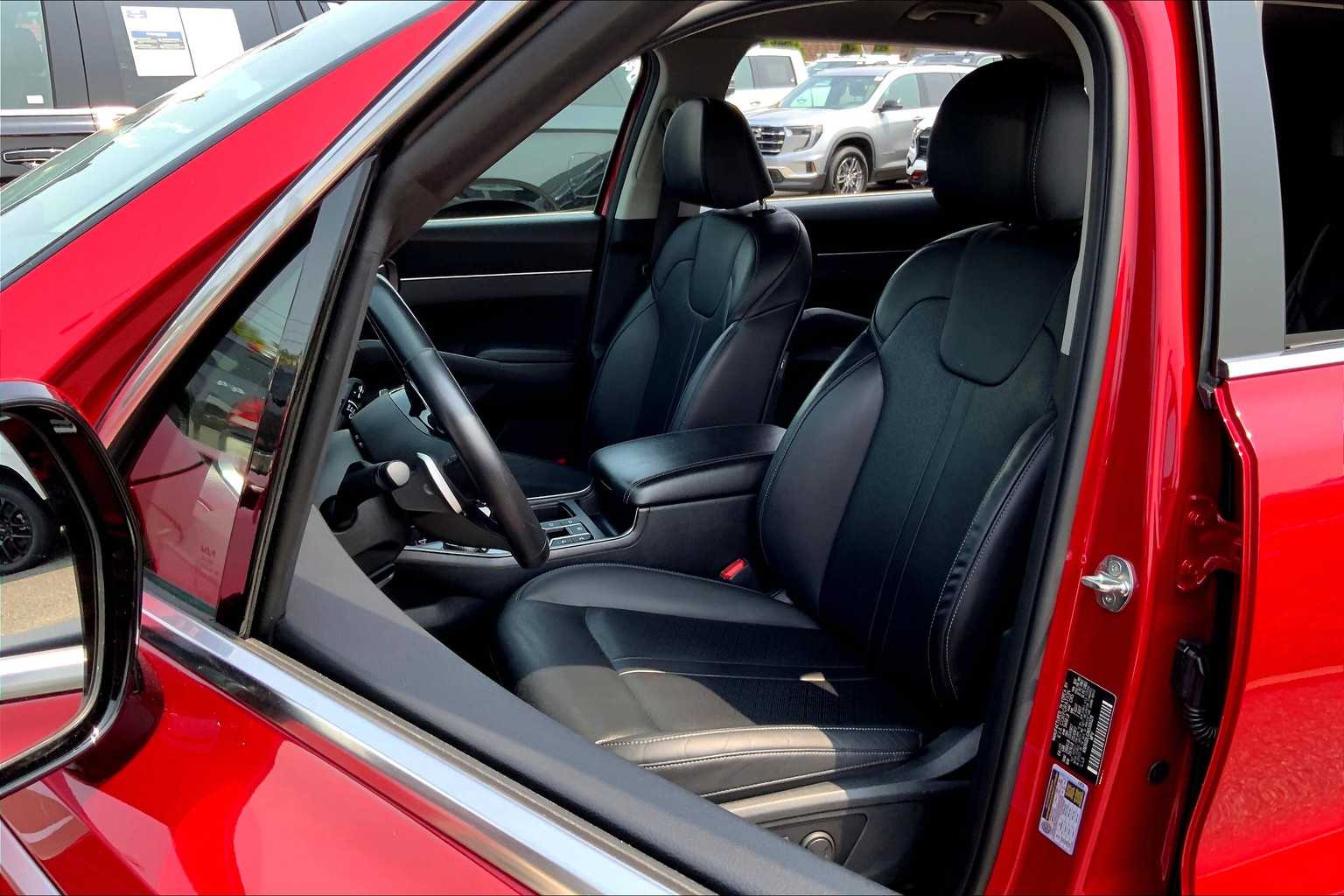 2022 Kia Sorento Hybrid S photo 8