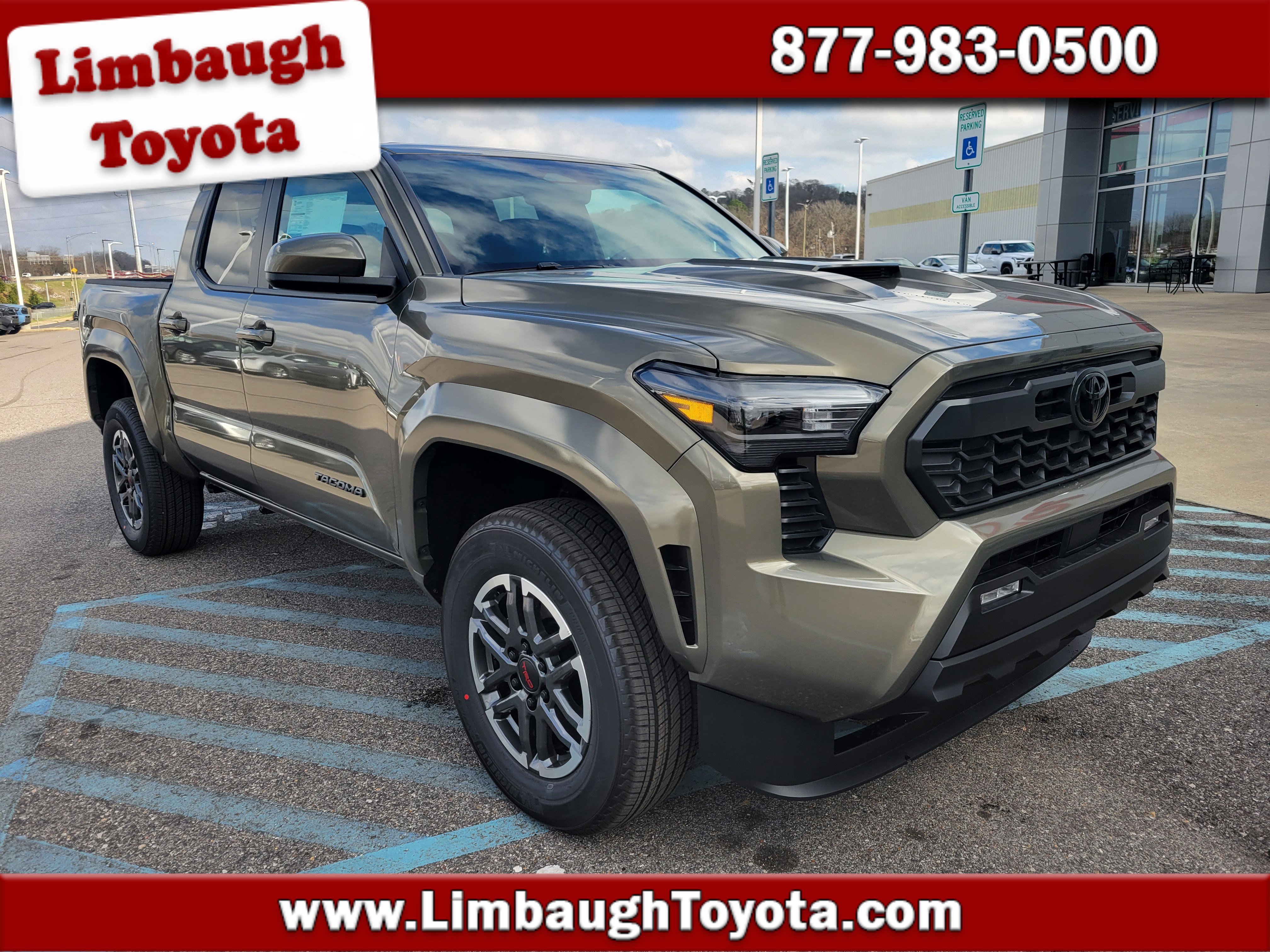 2026 Toyota Tacoma TRD Sport's photo