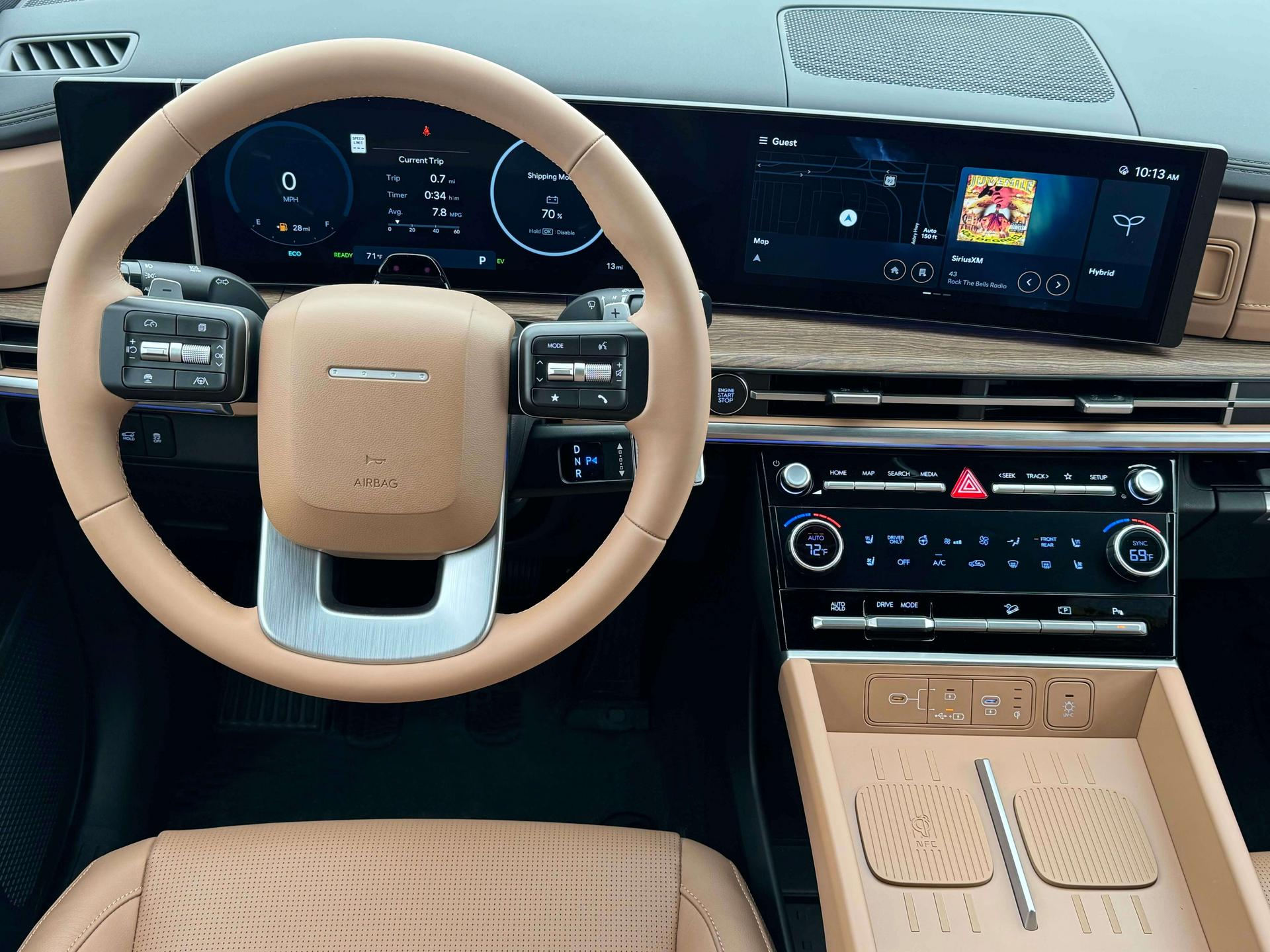 New 2025 Green Hyundai Limited image 17