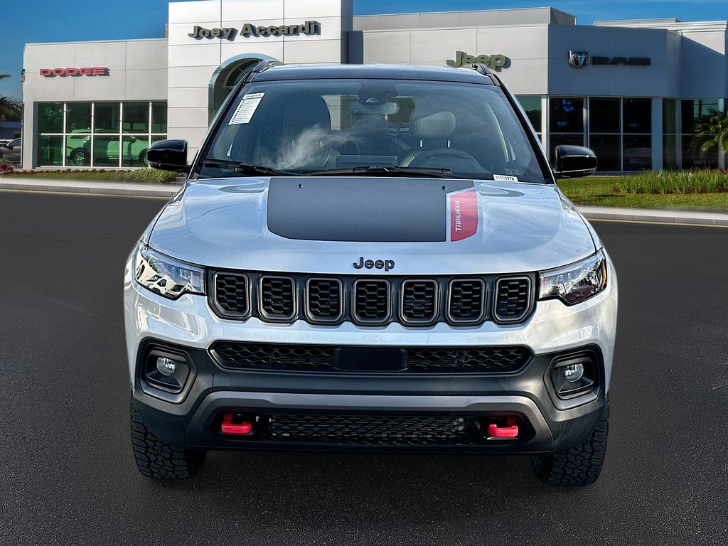 2026 Jeep Compass Trailhawk photo 2