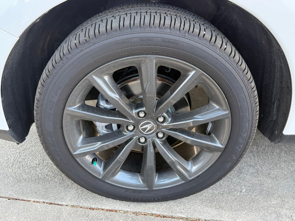 Used 2025 Platinum White Pearl Acura A-Spec Package image 9