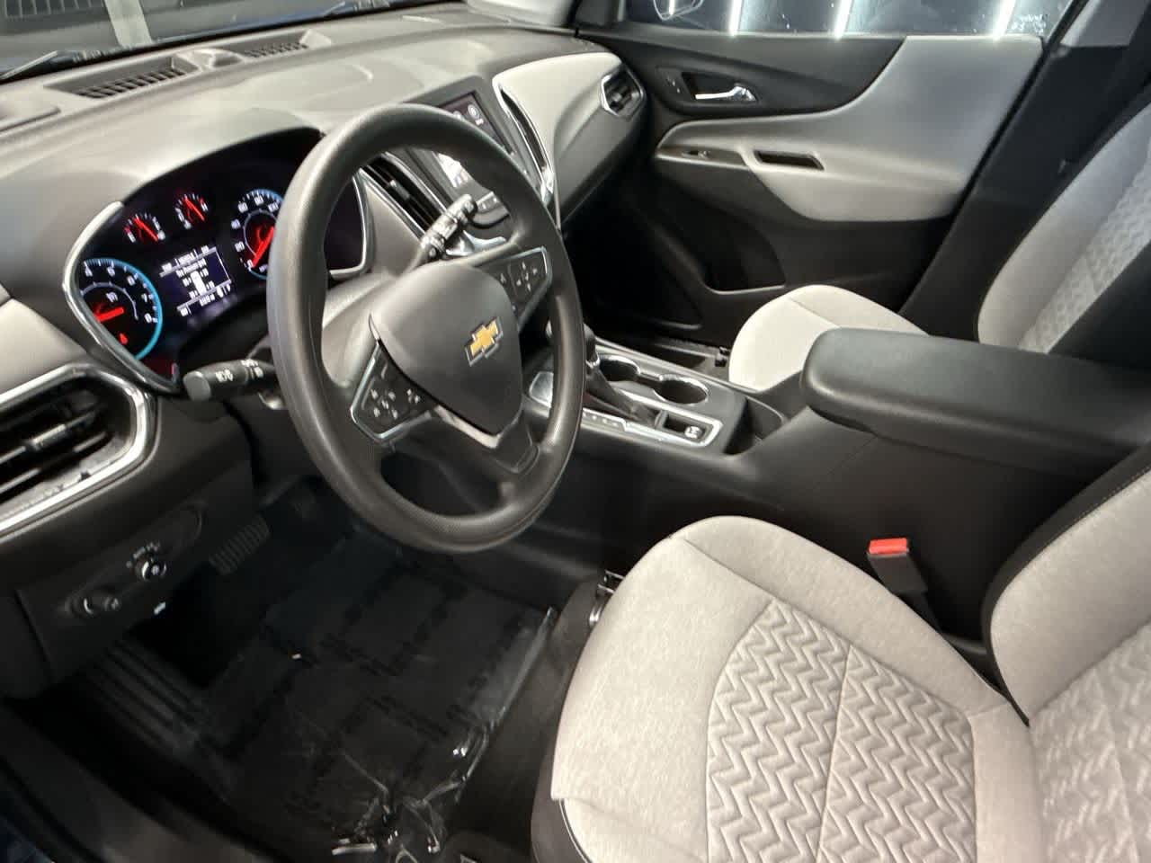2024 Chevrolet Equinox LS photo 11