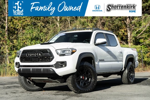 2021 Toyota Tacoma TRD Off Road's photo