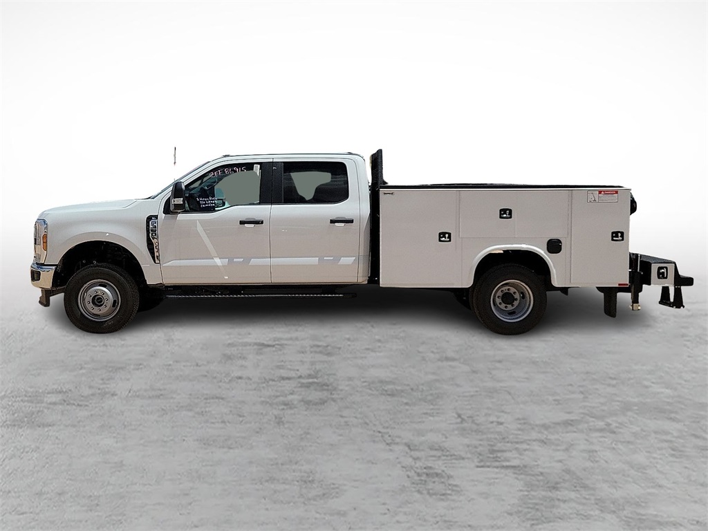 2024 Ford F-350 photo 4