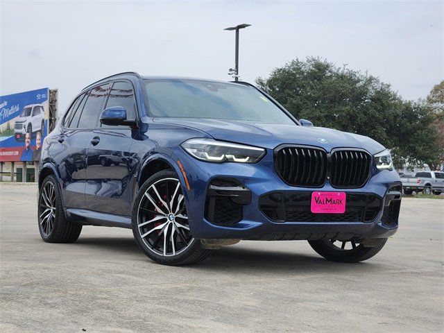 2022 BMW X5 40i's photo