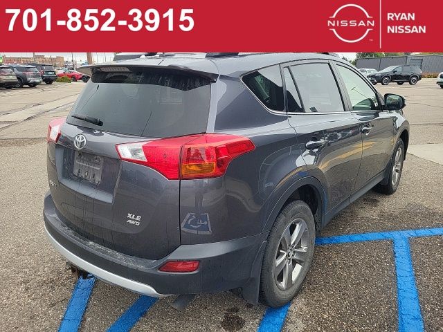 2015 Toyota RAV4 XLE photo 5