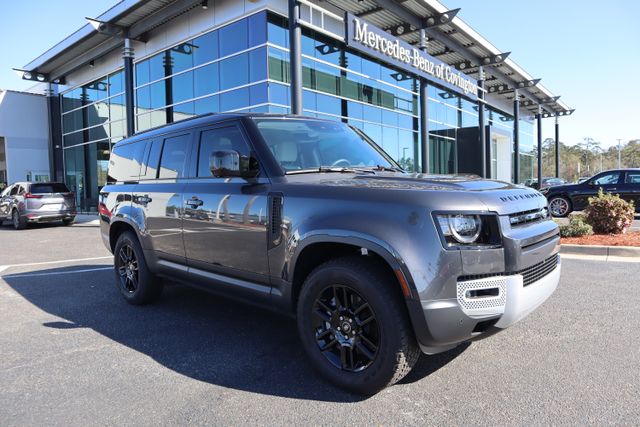 2025 Land Rover Defender S's photo