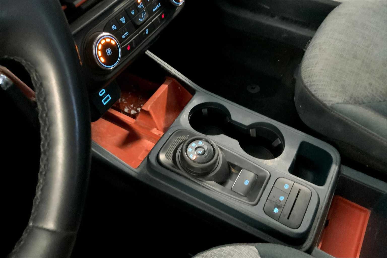2023 Ford Maverick XLT photo 15