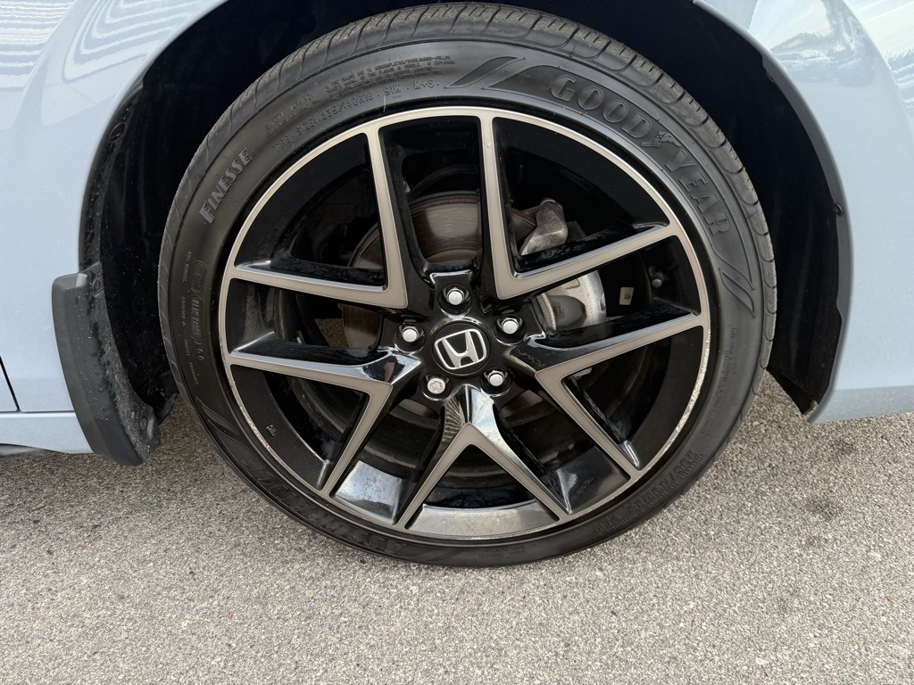 2022 Honda Civic Hatchback Sport Touring photo 6