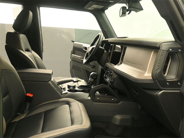2025 Ford Bronco Outer Banks photo 15