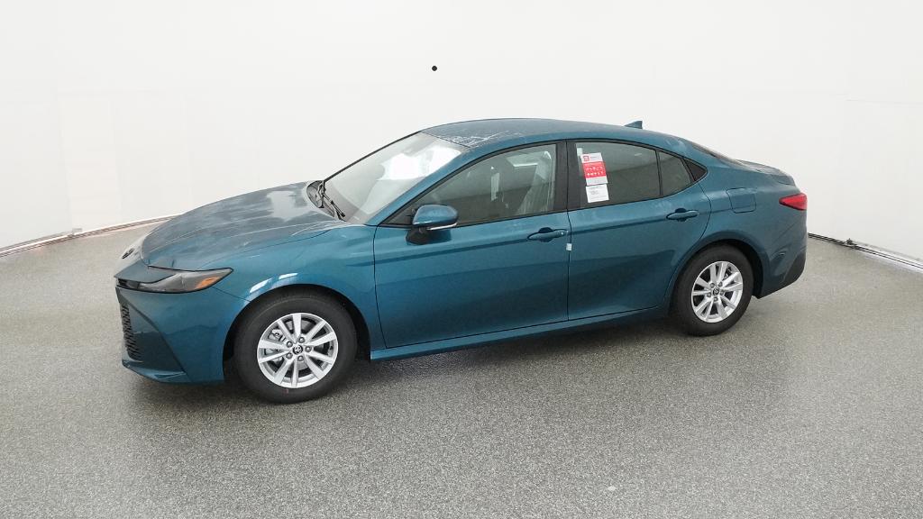 2026 Toyota Camry LE photo 7