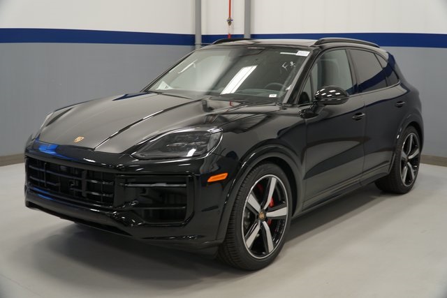 2025 Porsche Cayenne GTS
