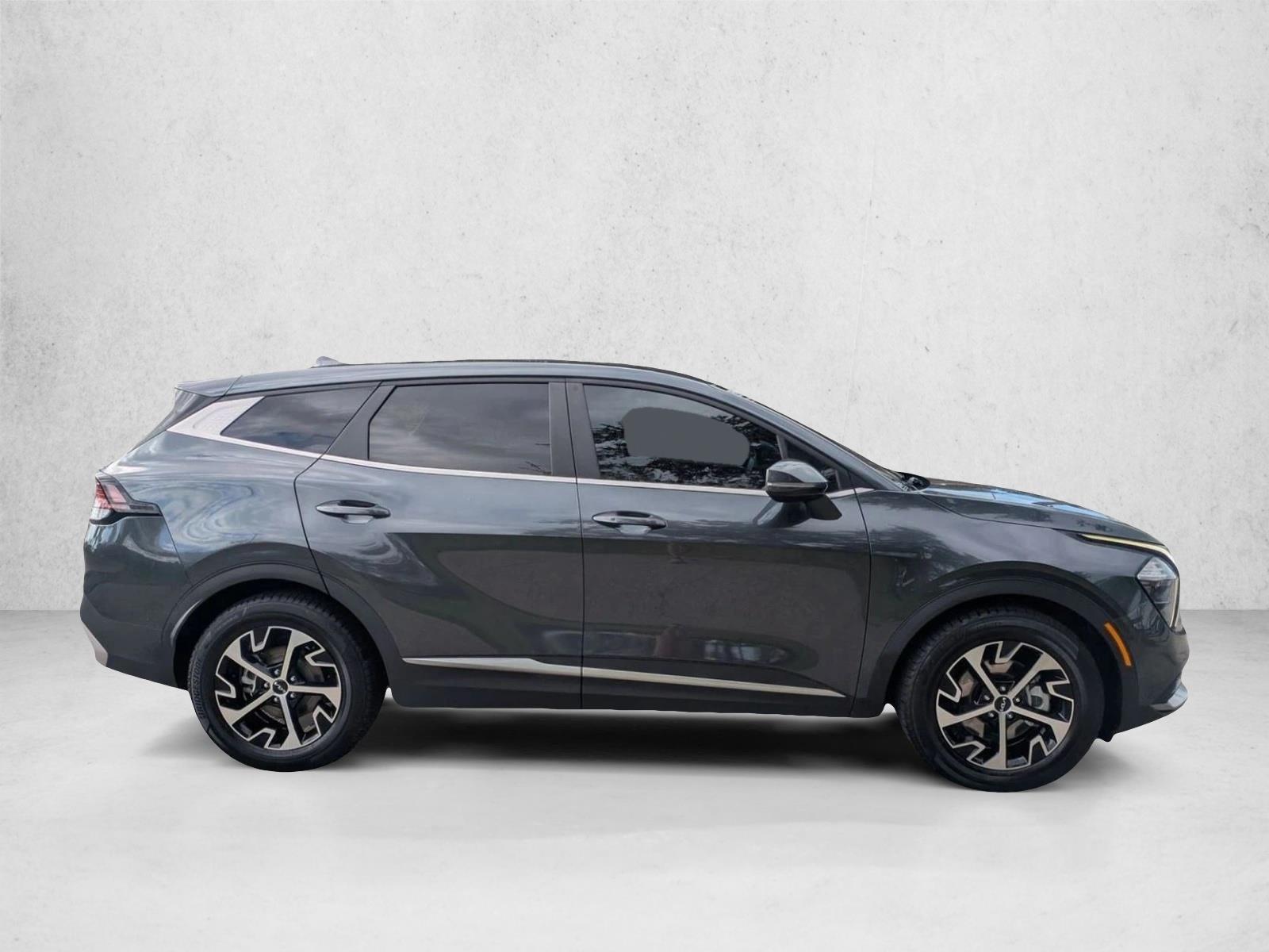 2023 Kia Sportage EX photo 4