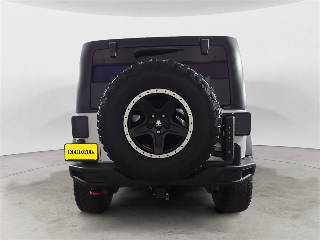 2016 Jeep Wrangler Unlimited Rubicon High Tide photo 4