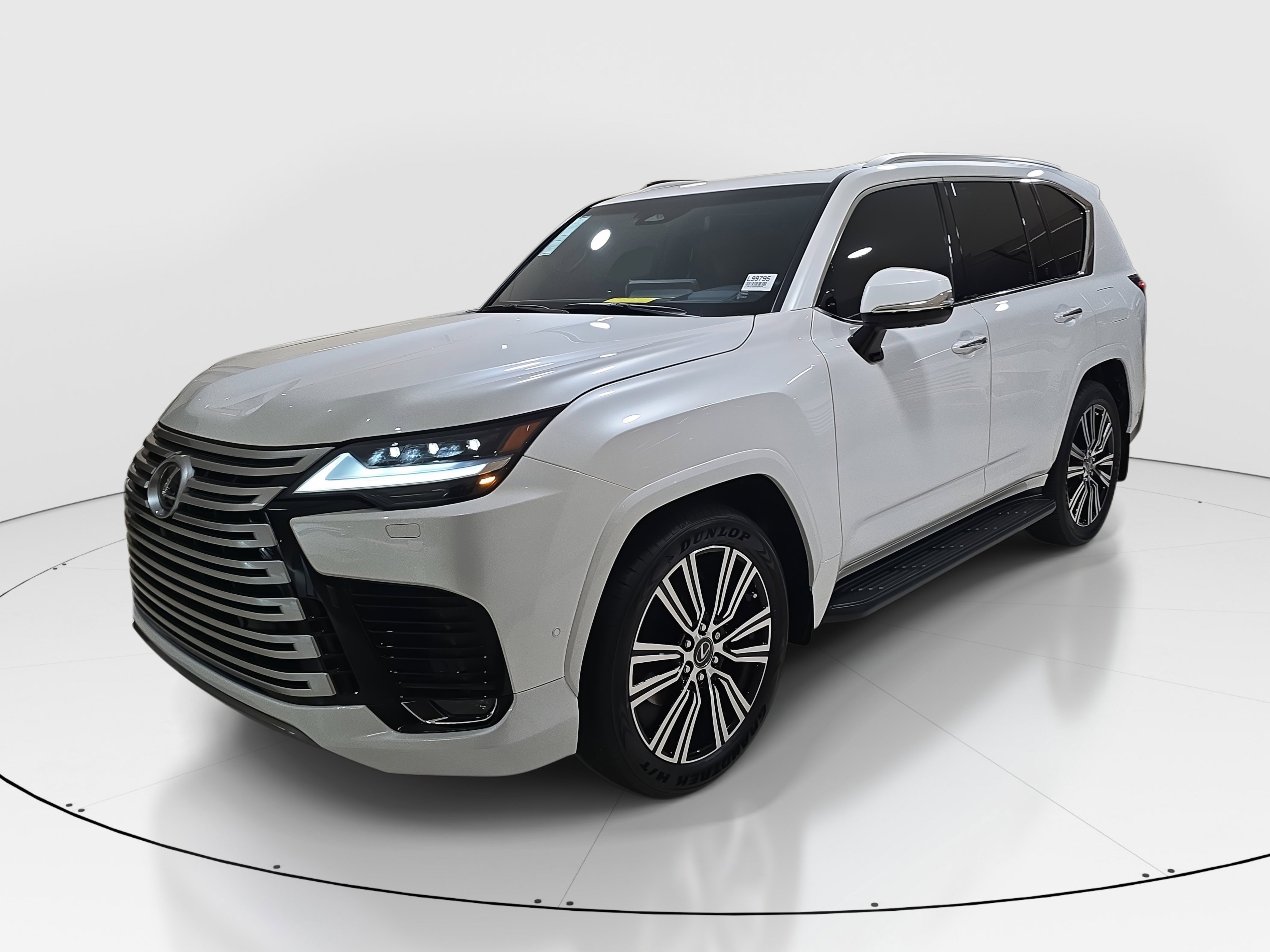 2025 Lexus LX Luxury photo 3