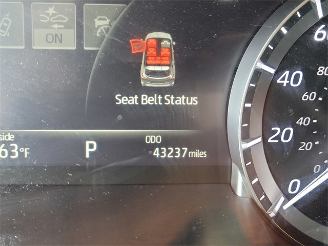2022 Toyota Highlander XLE photo 25
