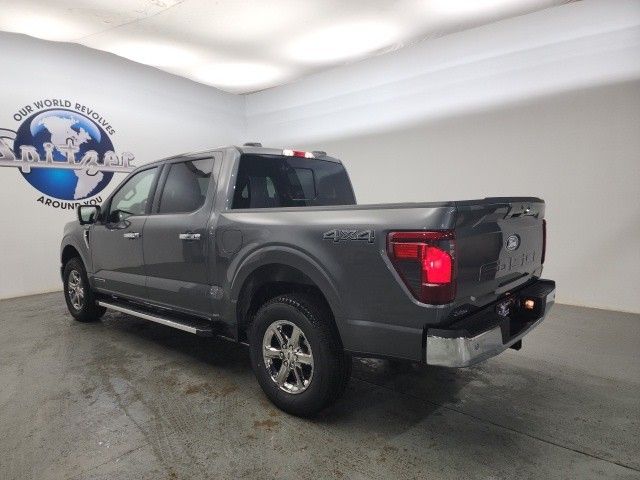 2025 Ford F-150 XLT photo 3