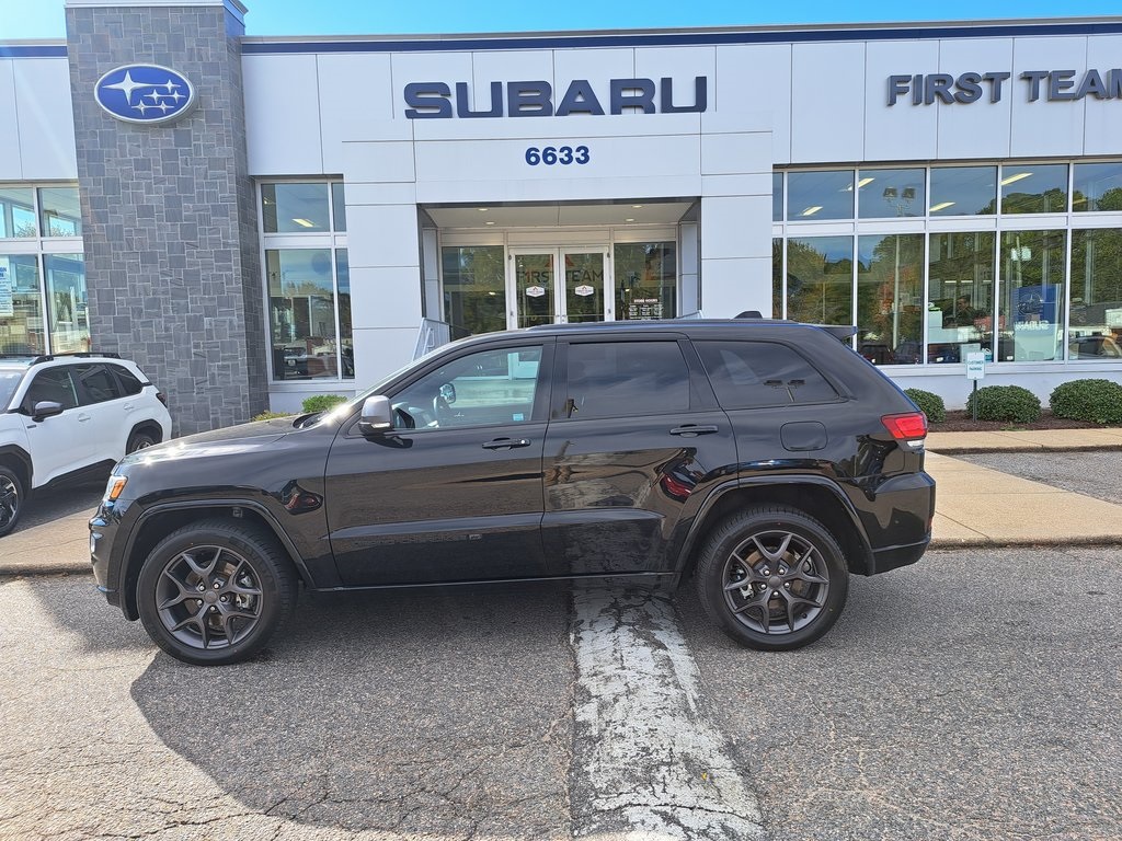 2021 Jeep Grand Cherokee Anniversary Edition photo 3