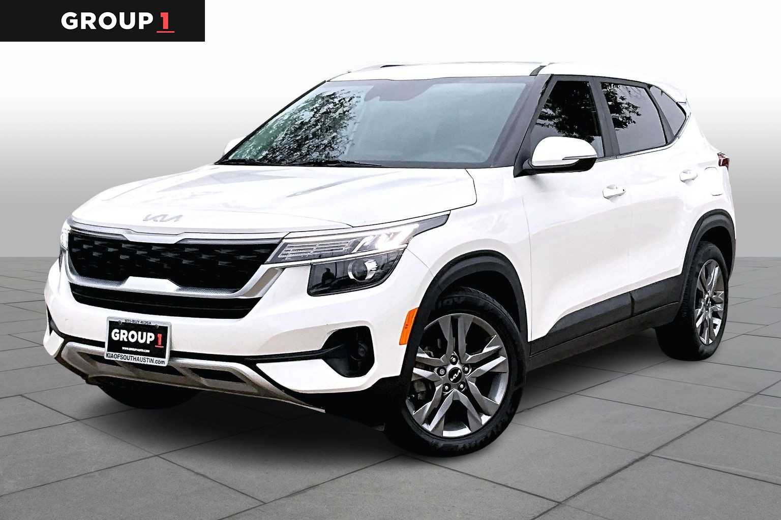 2023 Kia Seltos S's photo