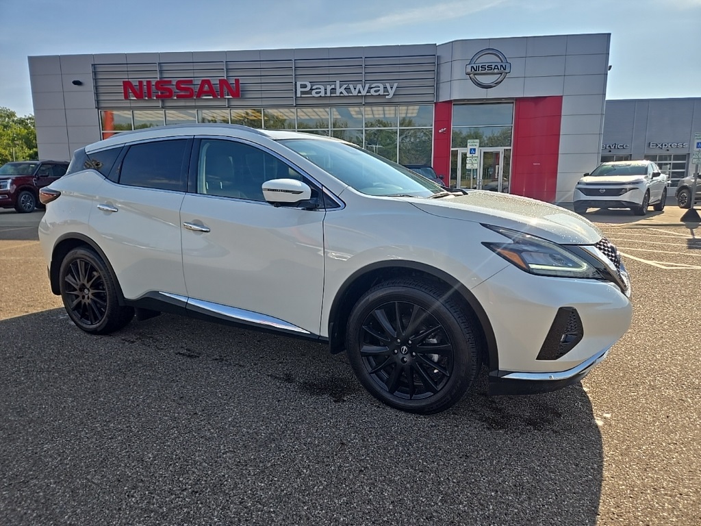 2024 Nissan Murano Platinum's photo