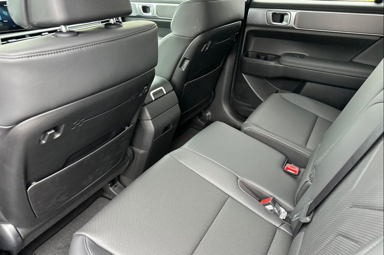 2025 Hyundai Santa Fe SEL photo 13