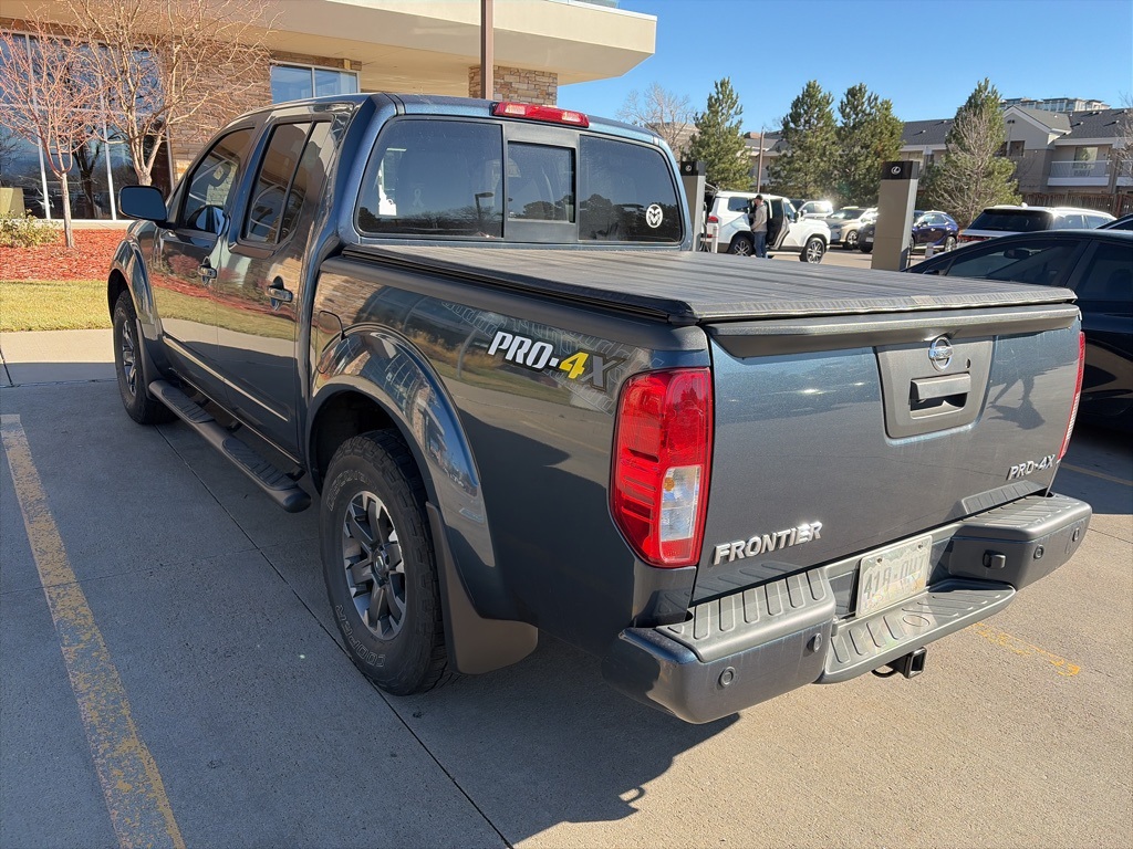 2014 Nissan Frontier PRO-4X photo 2