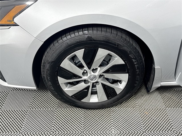 2023 Nissan Altima 2.5 S photo 3