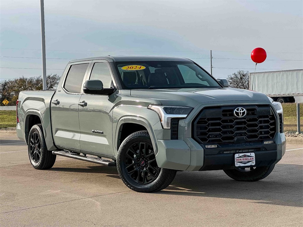 2024 Toyota Tundra SR5's photo